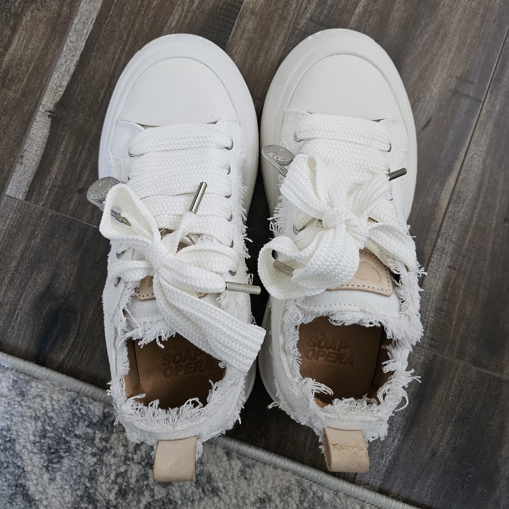 Soap Opera platform sneaker
